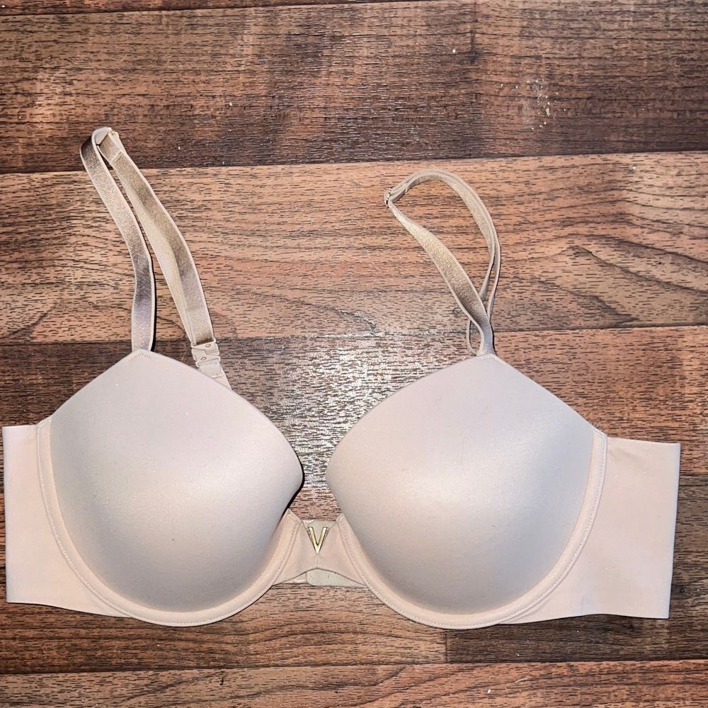 Victoria's Secret Beige Light Nude T-Shirt Bra